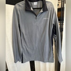 Columbia lightweight fleece